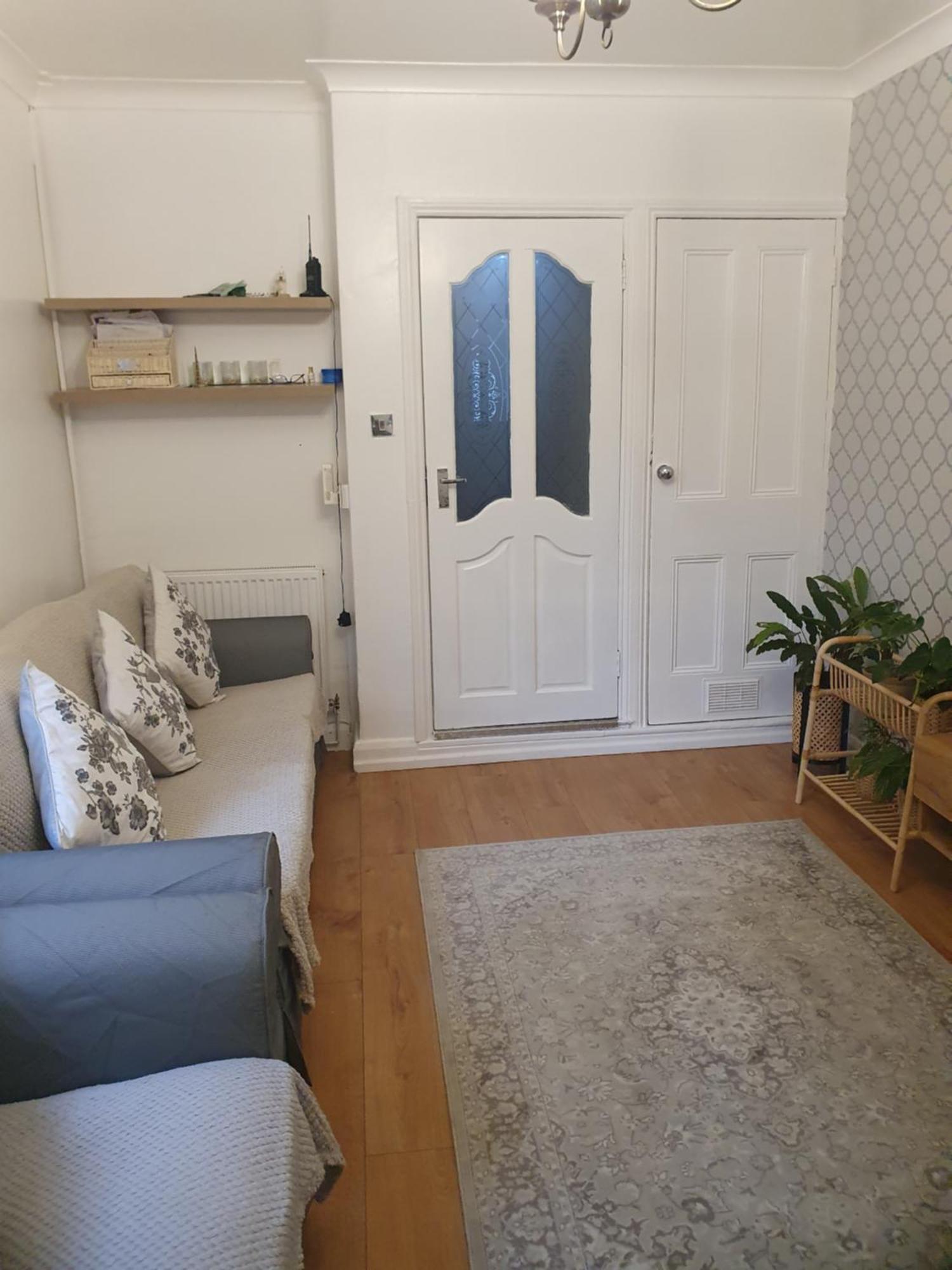 Private Luxury Double Room In Cardiff Exterior photo